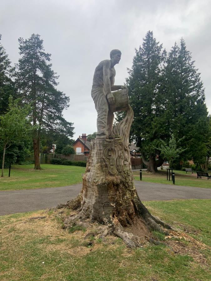 Enjoy Your Stay At Chorley Road ドロイトウィッチ エクステリア 写真