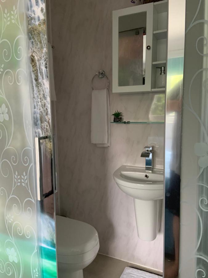 Enjoy Your Stay At Chorley Road ドロイトウィッチ エクステリア 写真