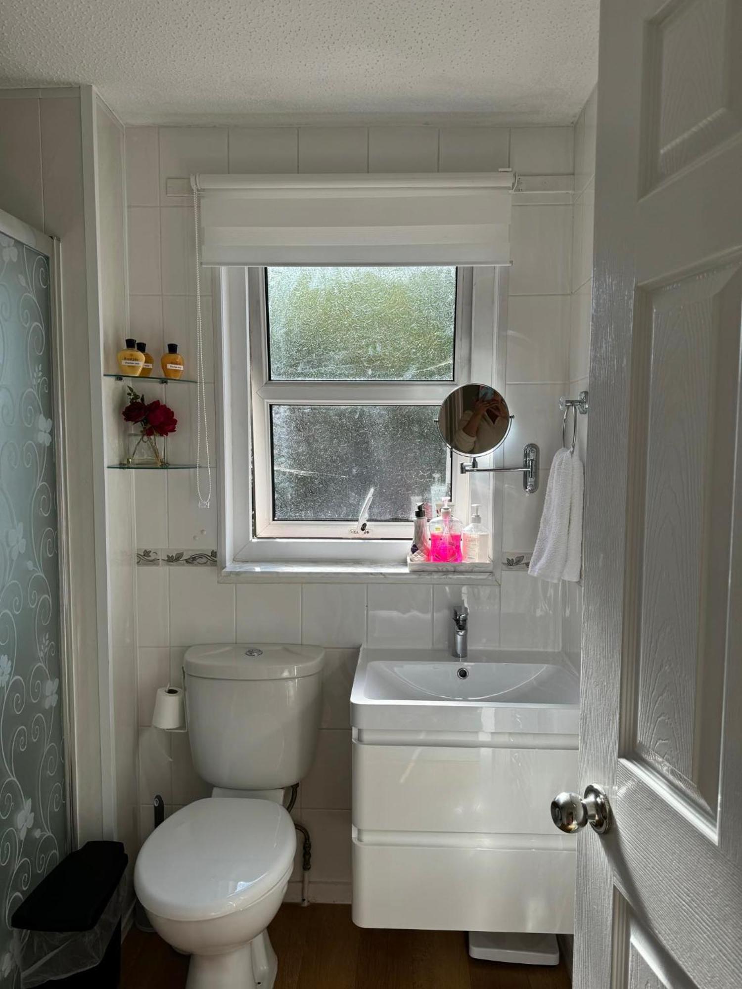 Enjoy Your Stay At Chorley Road ドロイトウィッチ エクステリア 写真